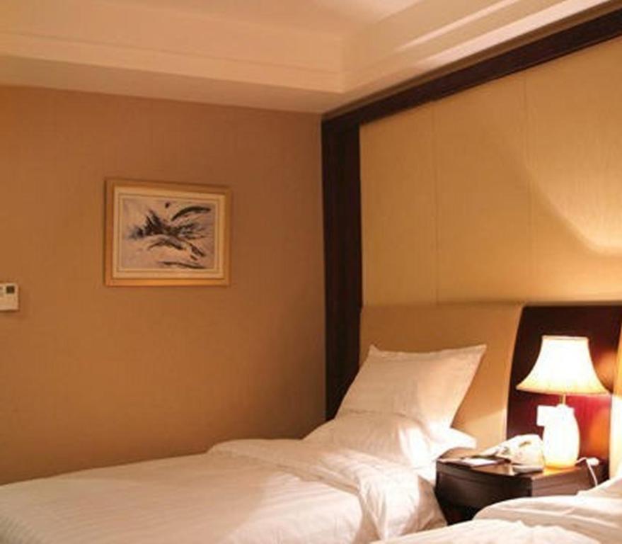 Hotel Fx At Jinshajiang Road 3*